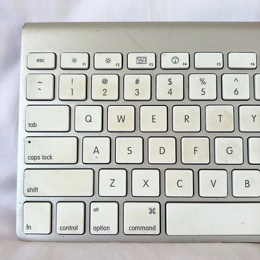 Apple Wireless Magic Keyboard Bluetooth Silver White Computer Accessory
